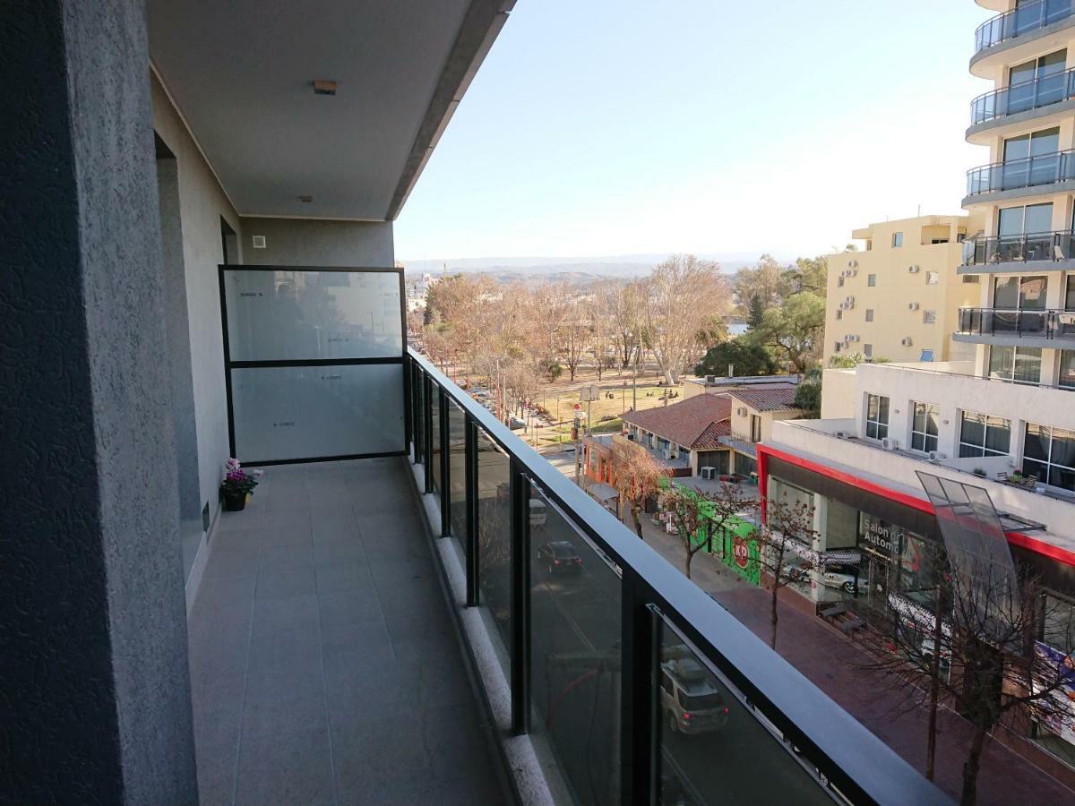 Departamento De Excelente Categoria Apartment Villa Carlos Paz Exterior photo